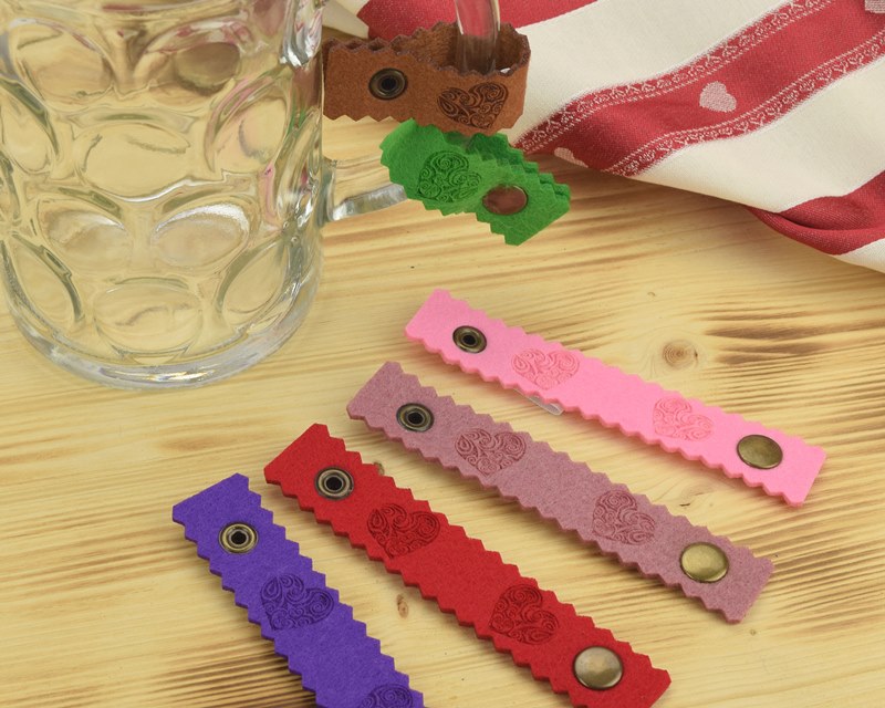 Maßkrugband 'Trachtenherz' | Oktoberfest Henkelband | Filz Mit Druckknopf